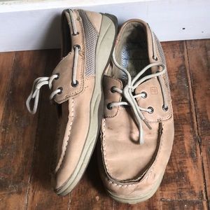 Women’s sperry shoes